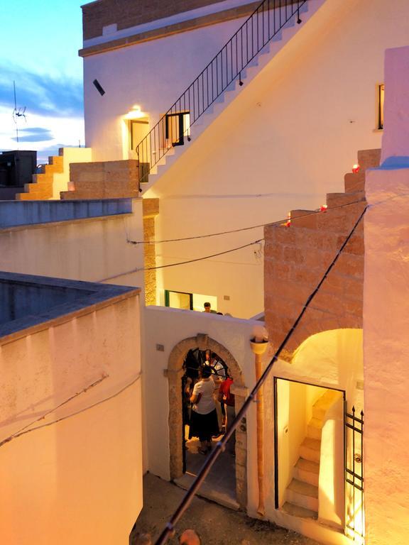 Holiday Home La Corte Dei Pirri غاليانو دل كابو الغرفة الصورة
