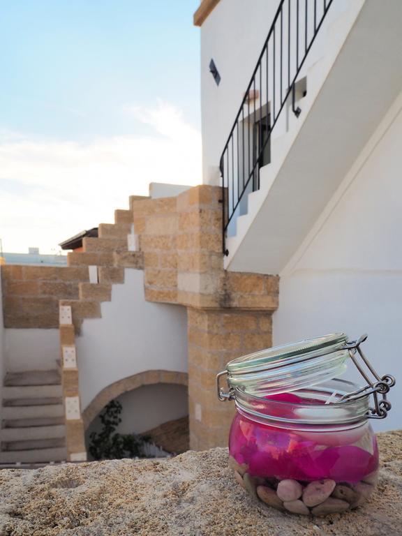 Holiday Home La Corte Dei Pirri غاليانو دل كابو الغرفة الصورة