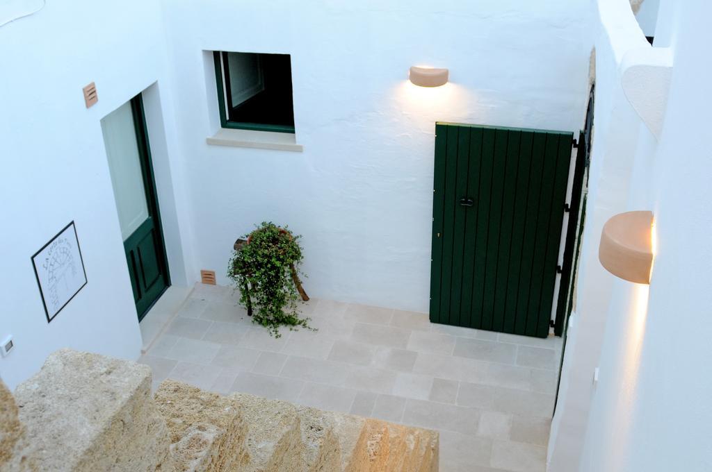 Holiday Home La Corte Dei Pirri غاليانو دل كابو الغرفة الصورة